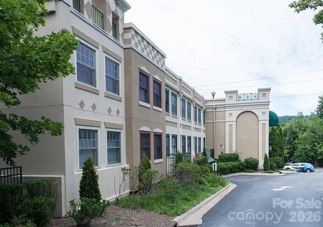 37-hiawassee-st-w103-asheville-nc-28801/hzid_10faddb9
