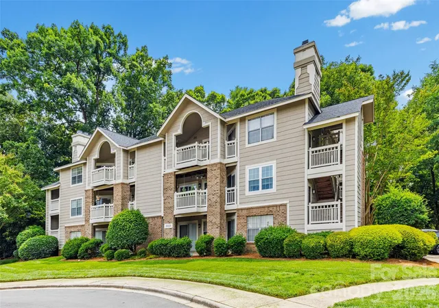 5013-sharon-rd-l-charlotte-nc-28210/hzid_092a092e