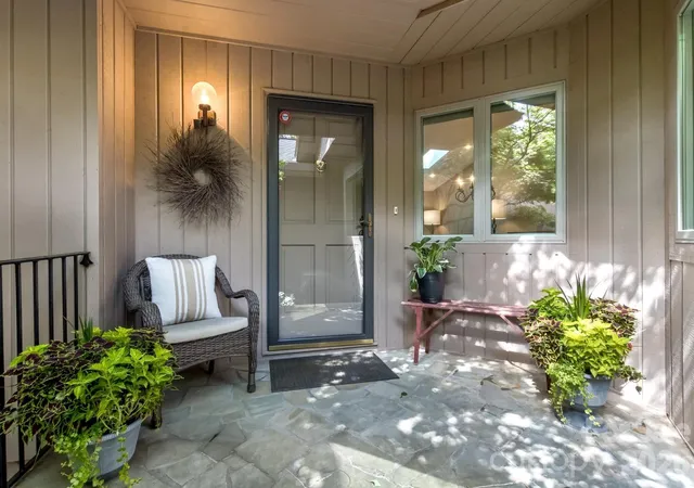 9-ridge-ter-asheville-nc-28804/hzid_3b80c4ed