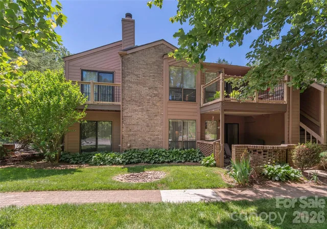 33-ravencroft-ln-e33-asheville-nc-28803/hzid_d21e4b39