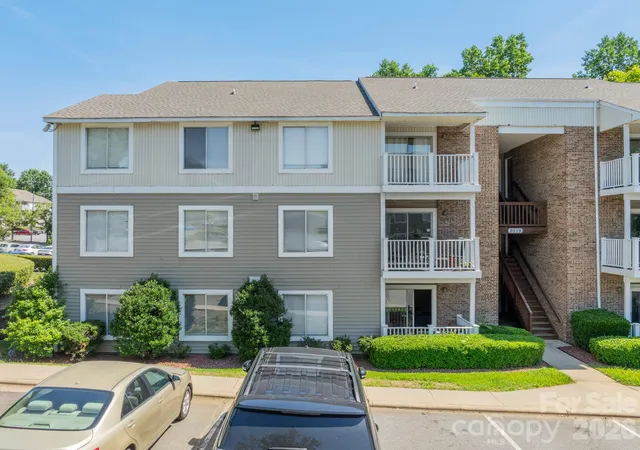 9519-university-ter-dr-a-charlotte-nc-28262/hzid_eaa81991