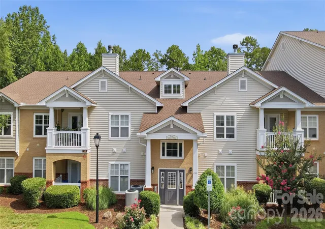 12358-copper-mountain-blvd-176-garage-charlotte-nc-28277/hzid_379d66bb