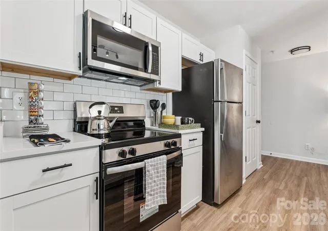 1638-arlyn-cir-g-charlotte-nc-28213/hzid_e52d4918