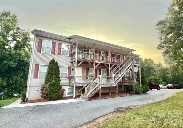 448-6th-st-nw-a-n-taylorsville-nc-28681/hzid_8b3960a0