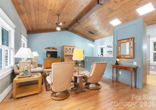 2-duya-ct-brevard-nc-28712/hzid_6dbbbe43