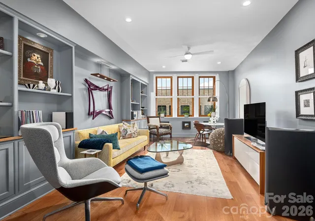 60-haywood-st-3a-asheville-nc-28801/hzid_57a49ce7