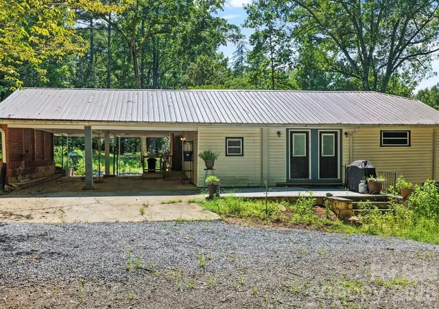 548-cherry-mountain-st-forest-city-nc-28043/hzid_3fd92dac