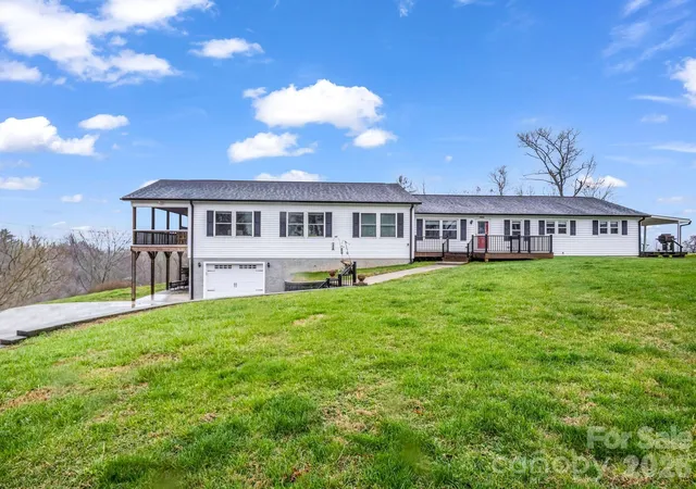 1086-carters-ridge-rd-spruce-pine-nc-28777/hzid_bf433b21