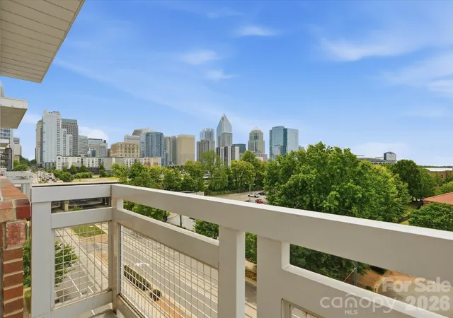 710-w-trade-st-703-charlotte-nc-28202/hzid_3a32efdb