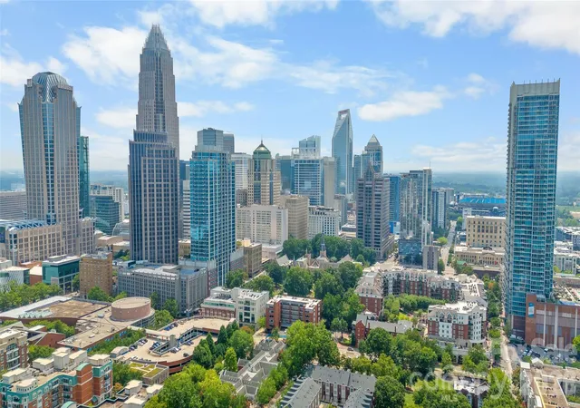 224-n-poplar-st-22-charlotte-nc-28202/hzid_ad0f6581