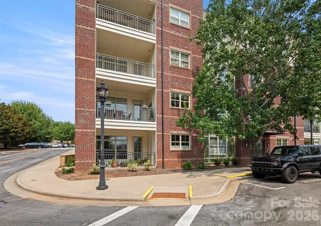 5-farleigh-st-104-asheville-nc-28803/hzid_cdf7a289