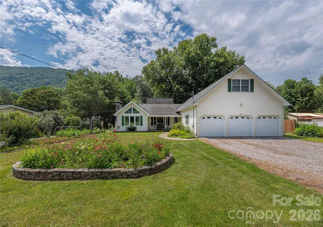 1075-moody-farm-rd-maggie-valley-nc-28751/hzid_0ca20435