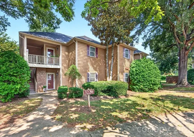 3220-selwyn-farms-ln-5-charlotte-nc-28209/hzid_9e9a0737