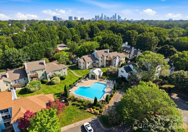 3200-selwyn-farms-ln-1-charlotte-nc-28209/hzid_5e8078ee