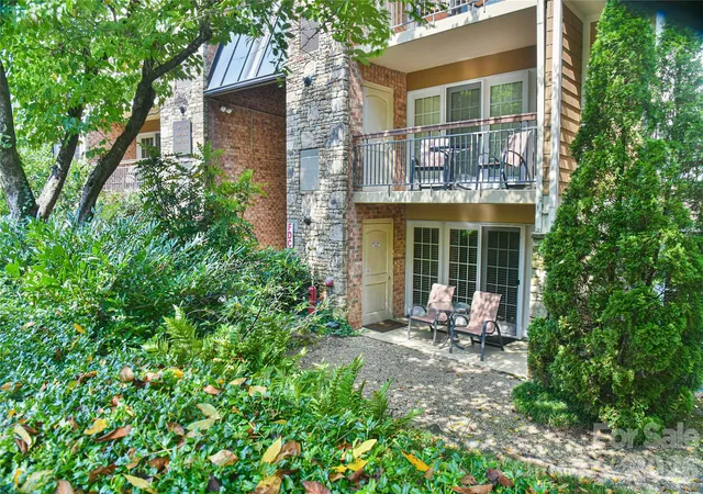 211-bowling-park-rd-asheville-nc-28803/hzid_8b8a3ed3