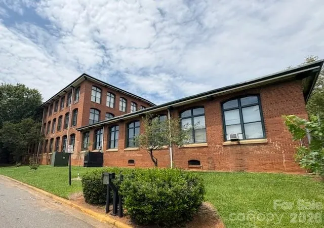 201-s-hoskins-rd-318-charlotte-nc-28208/hzid_4d13d150