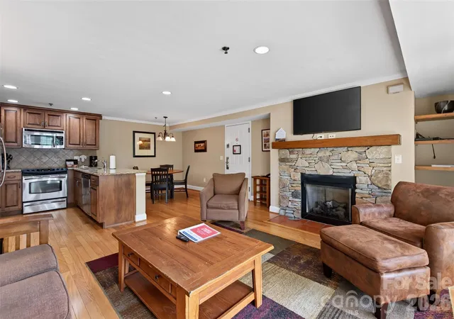 413-bowling-park-rd-asheville-nc-28803/hzid_d1615e09
