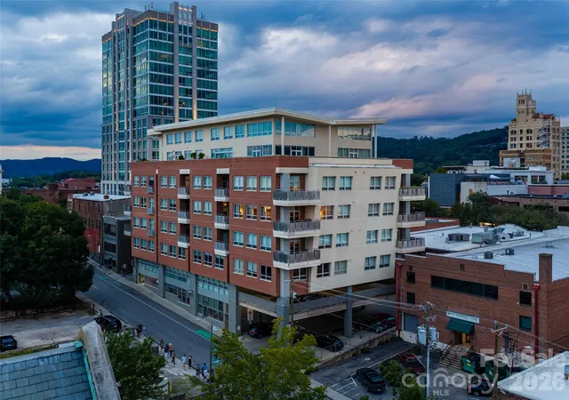 12-s-lexington-ave-407-asheville-nc-28801/hzid_a3cff6d6
