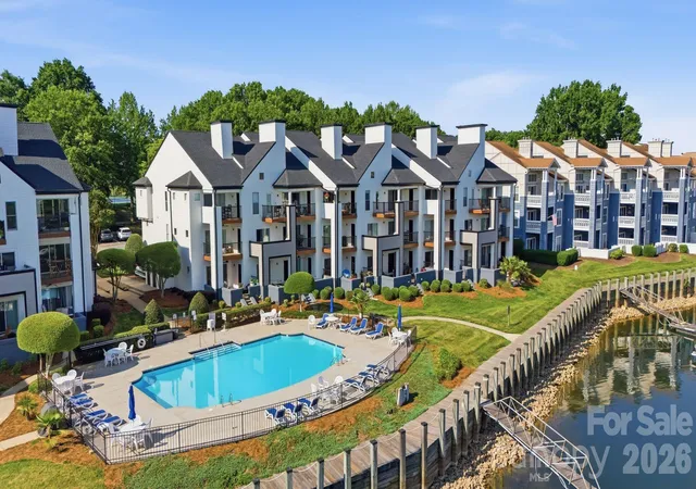 18705-vineyard-point-ln-18705-cornelius-nc-28031/hzid_bae83339