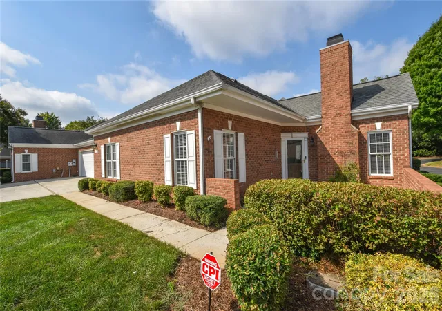 8332-highland-glen-dr-charlotte-nc-28269/hzid_d6a56121