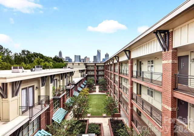 1101-w-1st-street-charlotte-nc-28202/hzid_a5313872