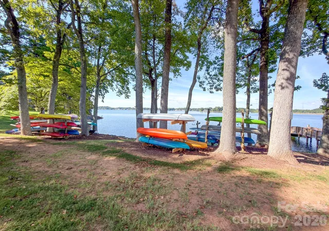 327-northwest-dr-davidson-nc-28036/hzid_d6c54c63