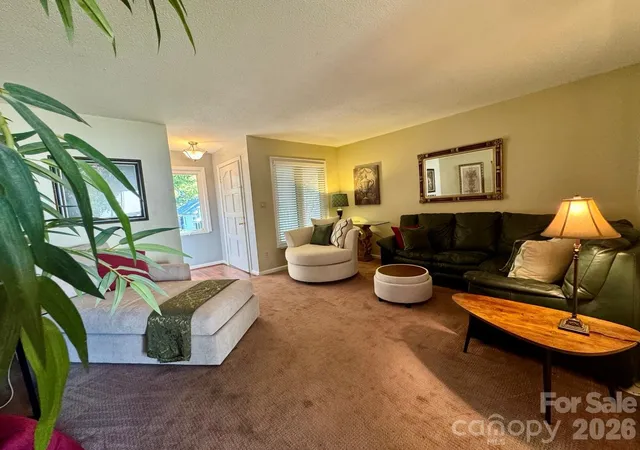 1905-meadowlark-ln-32-charlotte-nc-28210/hzid_40ce8268
