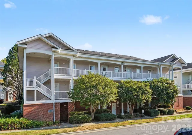 9243-meadow-vista-rd-302-charlotte-nc-28213/hzid_47027eeb