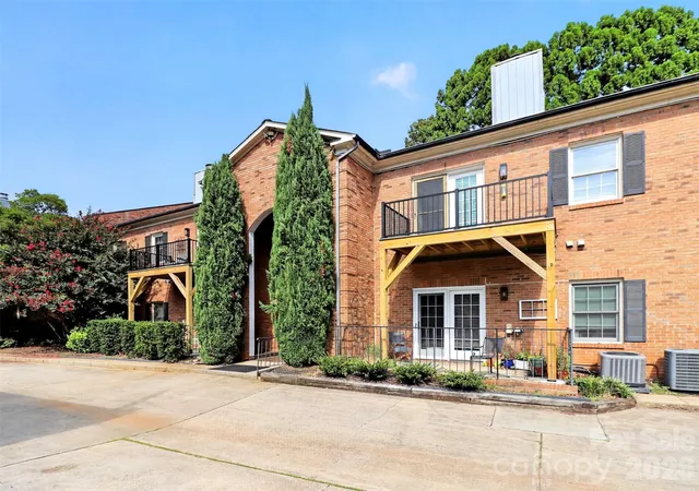 1012-queens-rd-c-charlotte-nc-28207/hzid_25e780cb
