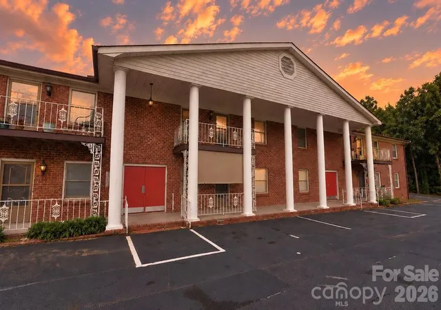 2102-s-main-st-kannapolis-nc-28081/hzid_d42f38d3