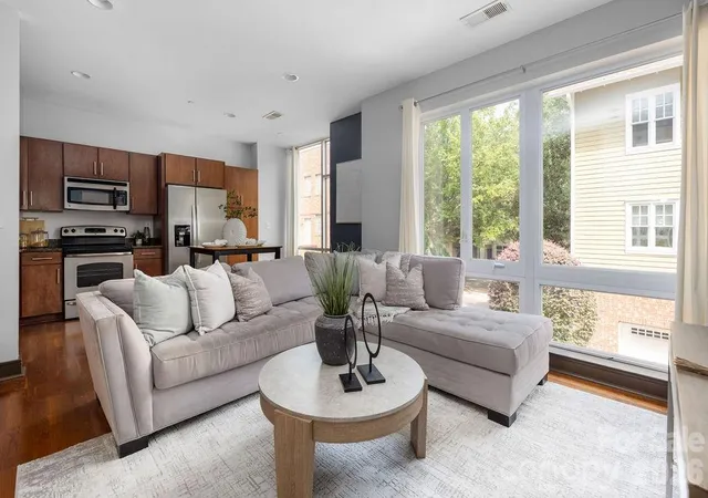 300-magnolia-ave-101-charlotte-nc-28203/hzid_adccf875