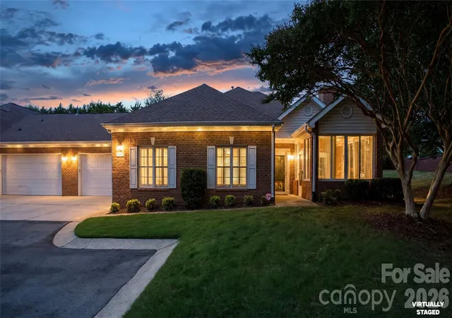 10925-oakside-ct-charlotte-nc-28210/hzid_795ecb0e