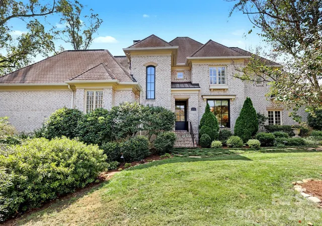 2250-colony-rd-a-charlotte-nc-28209/hzid_d05f871b
