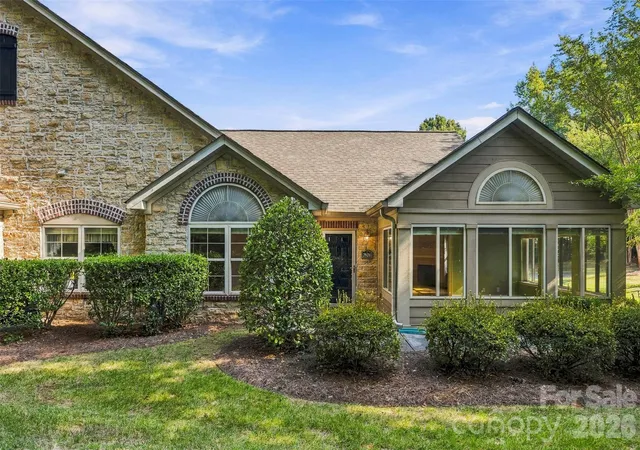 2808-polo-clb-blvd-matthews-nc-28105/hzid_31ead6ea