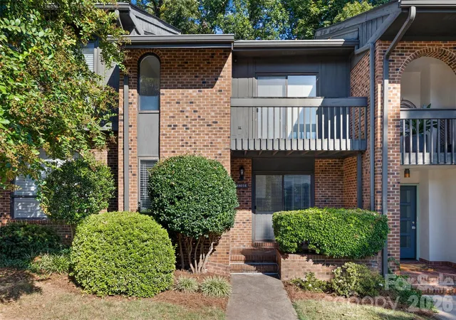 5803-sharon-rd-e-charlotte-nc-28210/hzid_8201de84