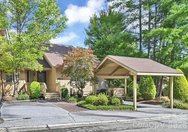 901-red-oak-dr-hendersonville-nc-28791/hzid_4a30575a