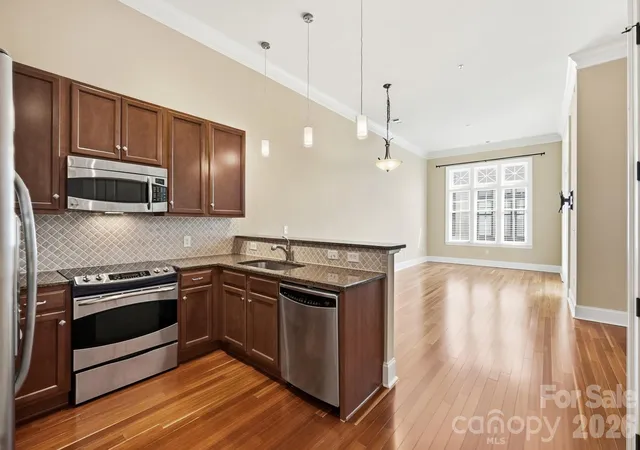 2810-selwyn-ave-428-charlotte-nc-28209/hzid_4bd18e46