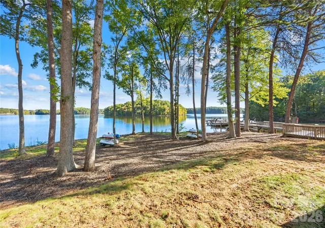 915-northeast-dr-22-davidson-nc-28036/hzid_4df47ca7
