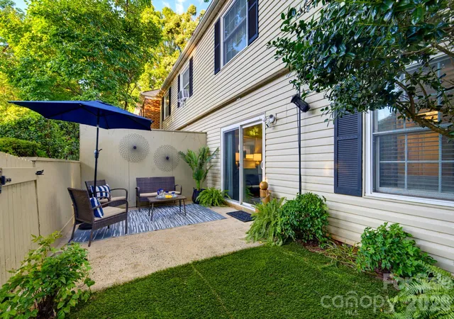 5901-quail-holw-rd-f-charlotte-nc-28210/hzid_bc3948c3