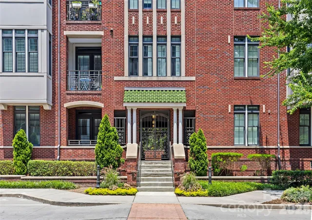 2810-selwyn-ave-209-charlotte-nc-28209/hzid_63a45638