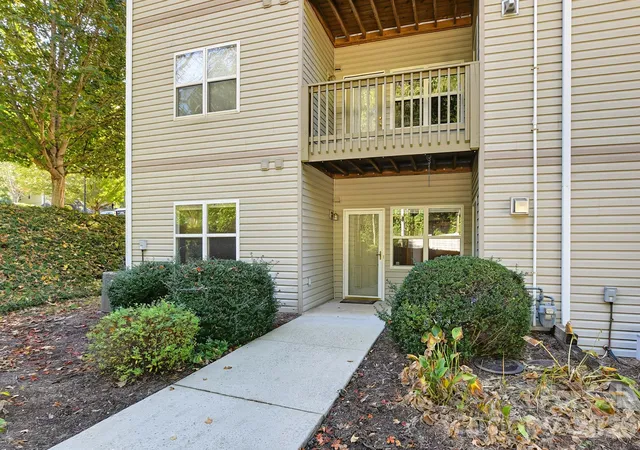 505-carlyle-way-asheville-nc-28803/hzid_8bf2c552
