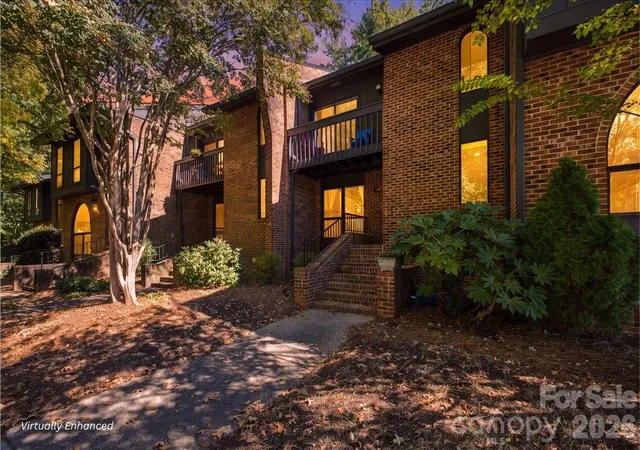 5805-sharon-rd-e-charlotte-nc-28210/hzid_93fe5f32