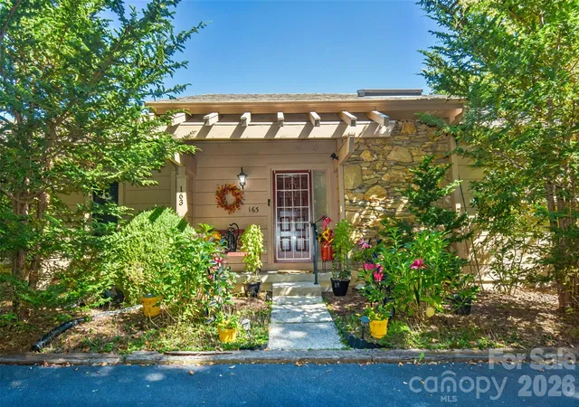 163-country-ridge-rd-hendersonville-nc-28739/hzid_b711b7bd
