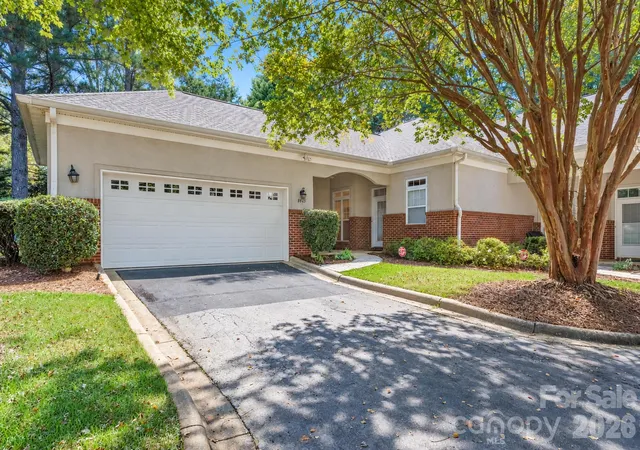 8845-legacy-lake-ln-charlotte-nc-28269/hzid_a9accd5d