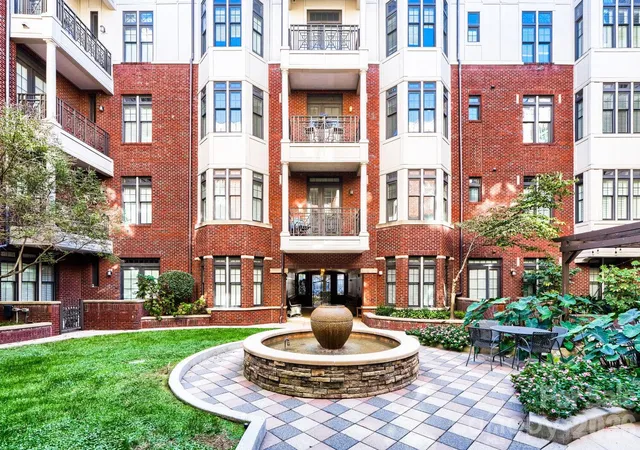 2810-selwyn-ave-324-charlotte-nc-28209/hzid_3ef2edb3