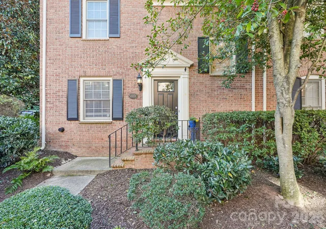 500-poplar-st-e-charlotte-nc-28202/hzid_a2caf285