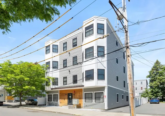 208-spencer-avenue-3-chelsea-ma-02150/hzid_89ac23d3