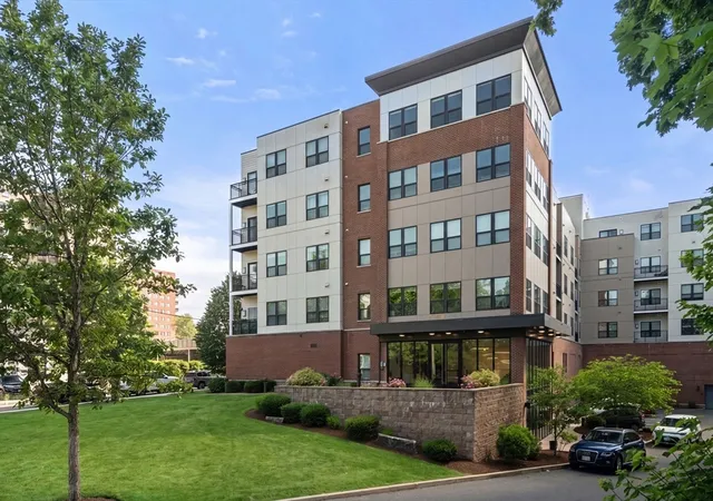 999-hancock-st-313-quincy-ma-02169/hzid_1f6d7e6c