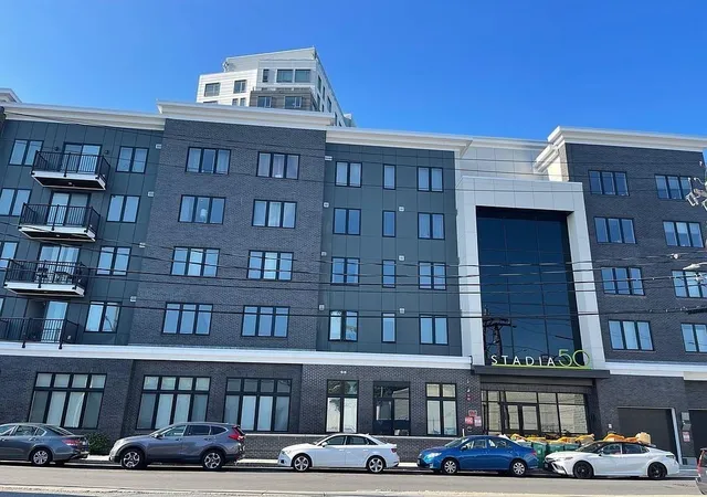 50-hichborn-st-407-boston-ma-02135/hzid_98a6acdb