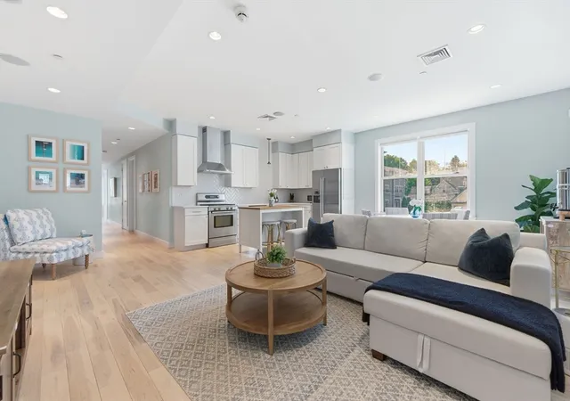 34-coffey-st-3-dorchester-ma-02122/hzid_c59a325b